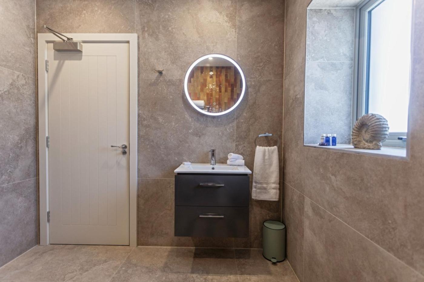 Apartment Castlestone & *